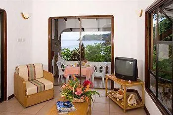 Edens Resort Port Glaud