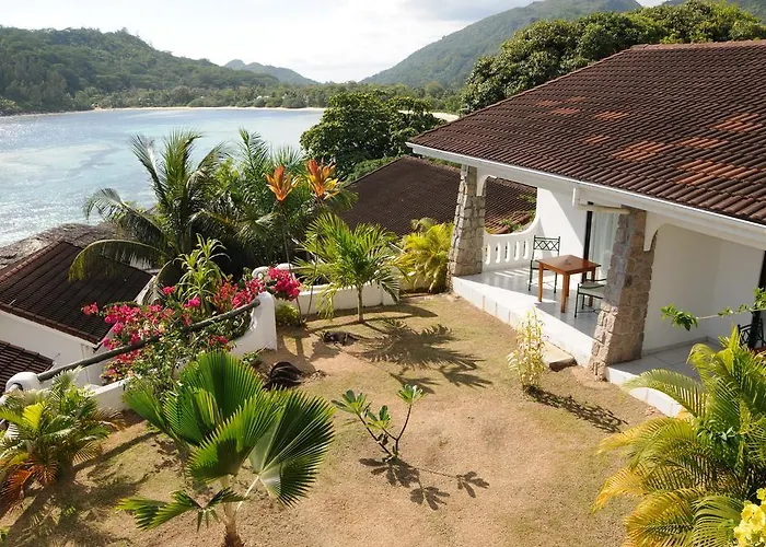 Resort Edens Port Glaud